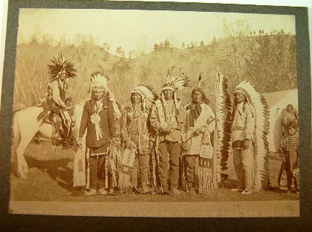 http://www.american-tribes.com/messageboards/dietmar/stilwellgroup.jpg